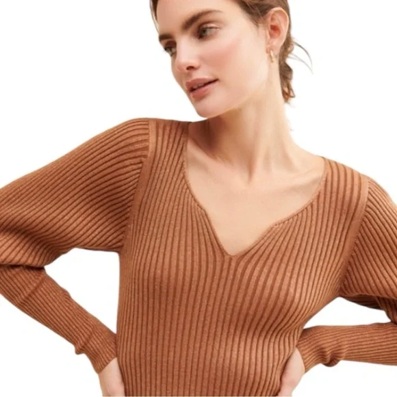 Dolan metallic gold v neck long bishop sleeve ribbed knit sweater dress - Picture 4 of 10